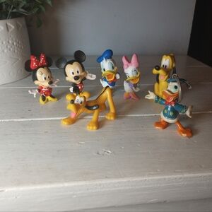 Mickey Mouse And Friends PVC Toy Lot Cake Toppers Minnie Daisy Pluto Donald Duck